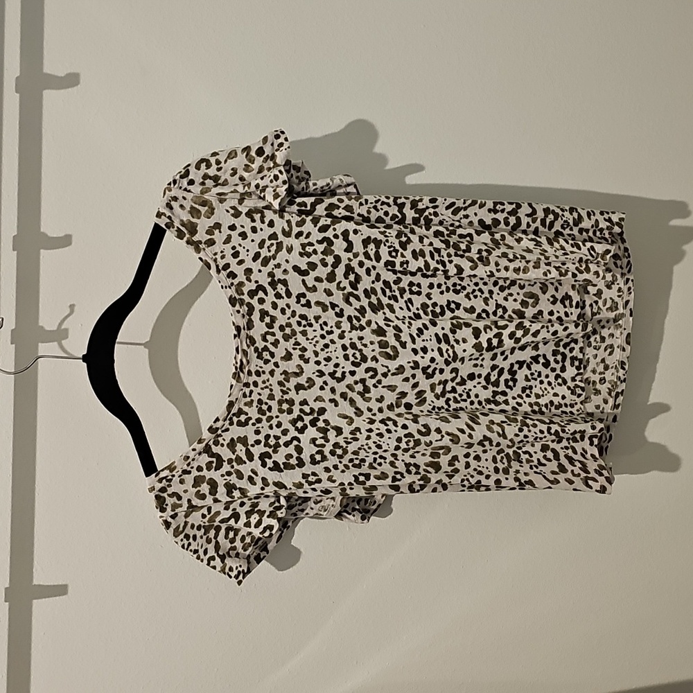 Tommy Bahama leopard print top